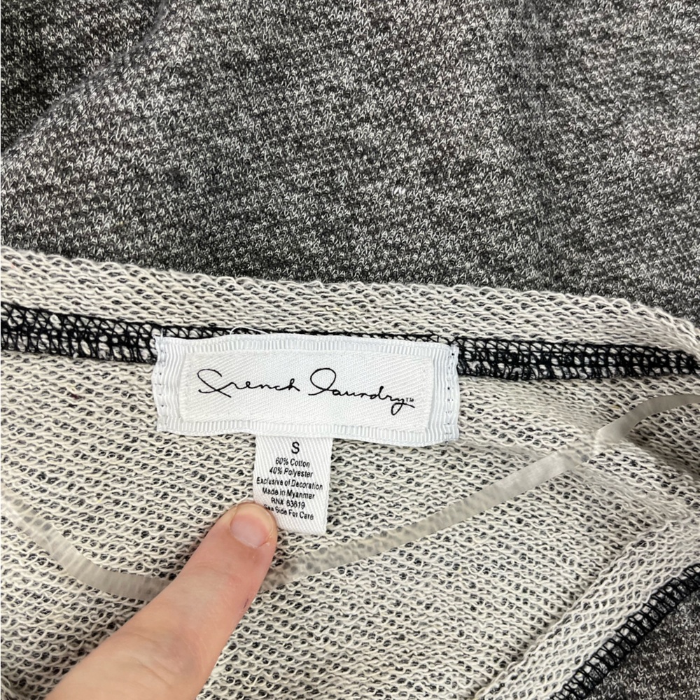 French Laundry pullover size small - Picture 5 of 7